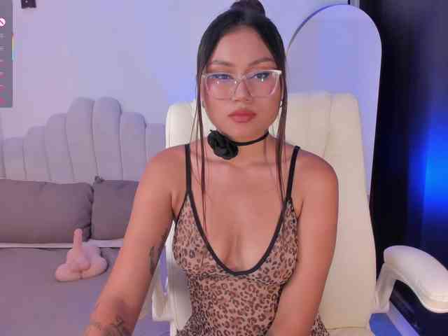 AmberLewis webcam