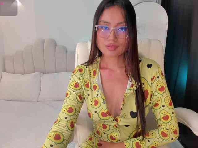 AmberLewis webcam