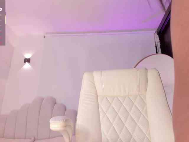 AmberLewis webcam
