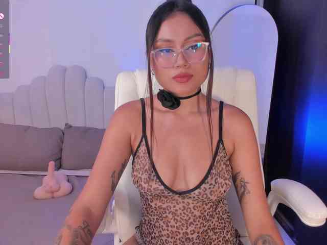 AmberLewis webcam