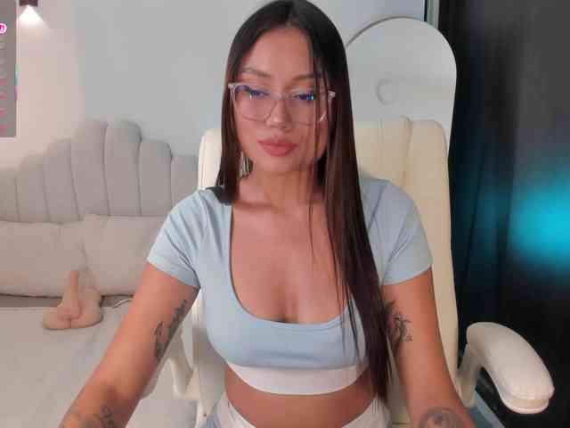 AmberLewis webcam