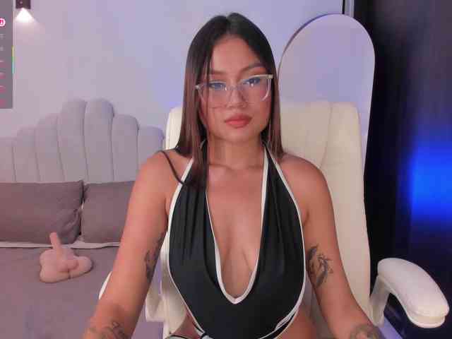 AmberLewis webcam