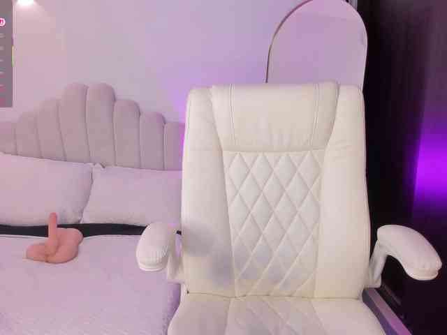 AmberLewis webcam