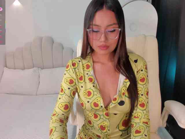 AmberLewis webcam
