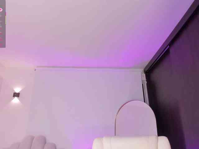 AmberLewis webcam