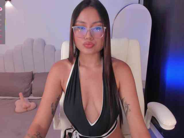 AmberLewis webcam