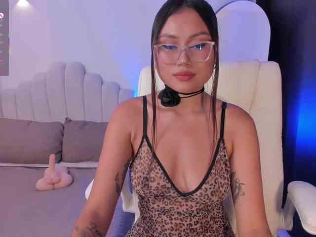 AmberLewis webcam