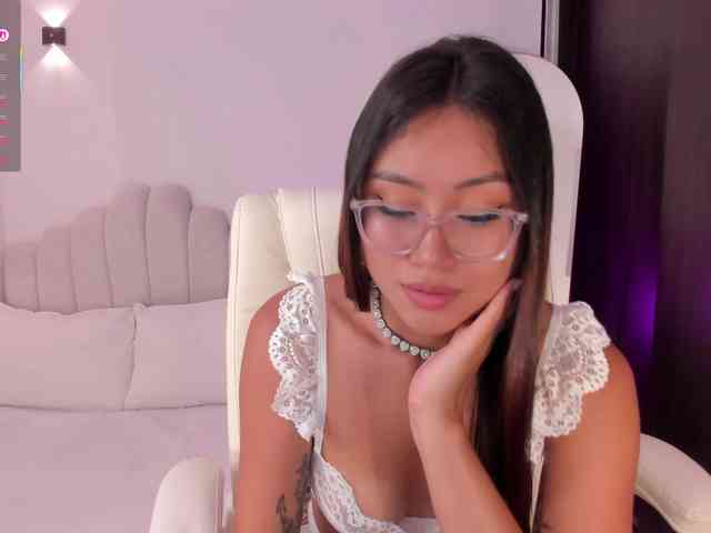 AmberLewis webcam