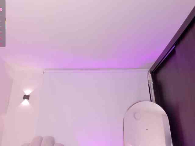 AmberLewis webcam