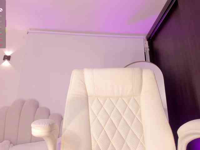 AmberLewis webcam