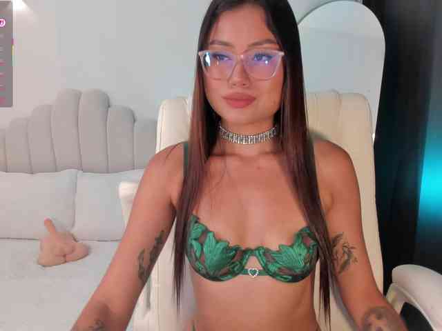 AmberLewis webcam