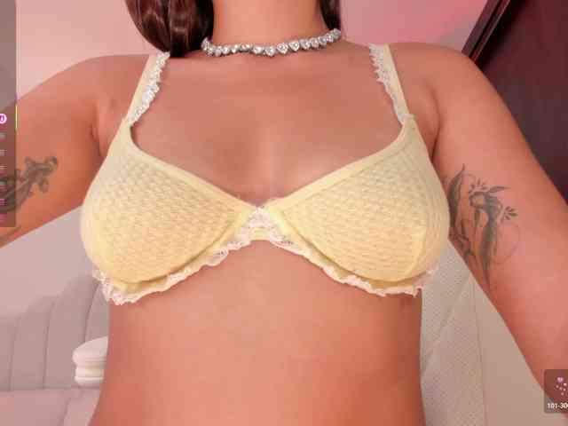 AmberLewis webcam