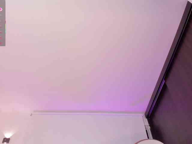 AmberLewis webcam