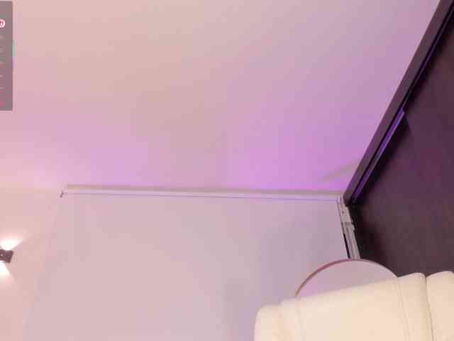 AmberLewis webcam