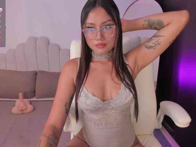 AmberLewis webcam