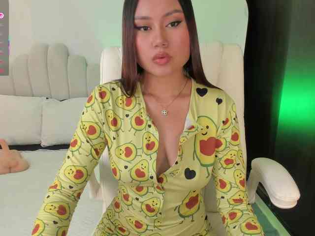 AmberLewis webcam