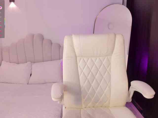 AmberLewis webcam