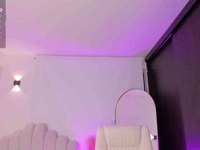 AmberLewis webcam