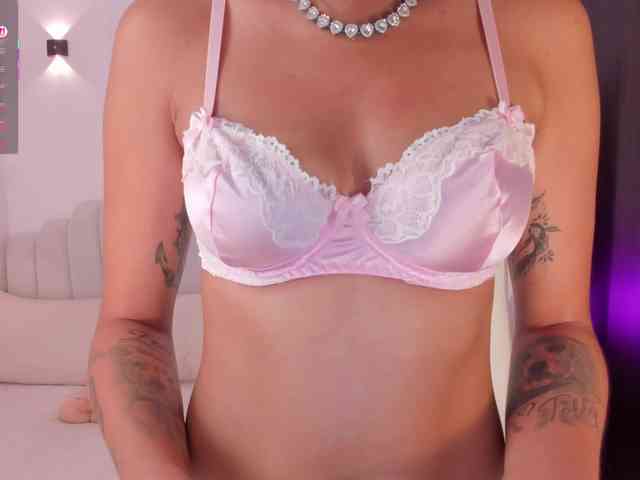 AmberLewis webcam
