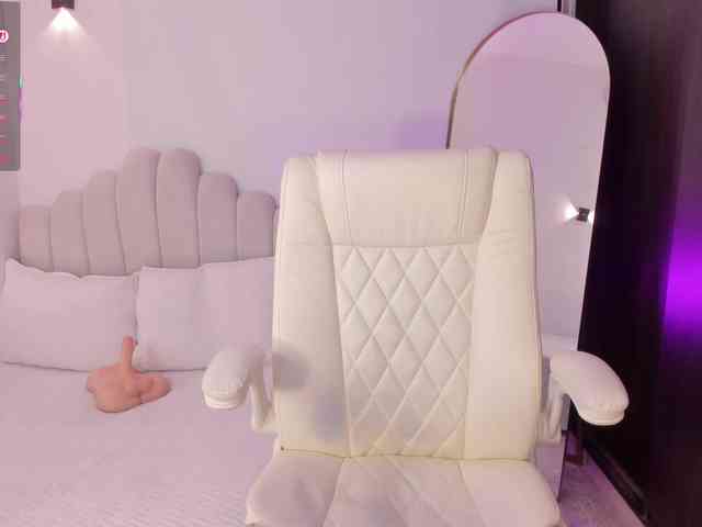 AmberLewis webcam