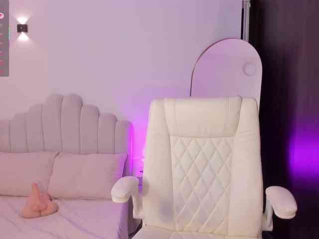 AmberLewis webcam
