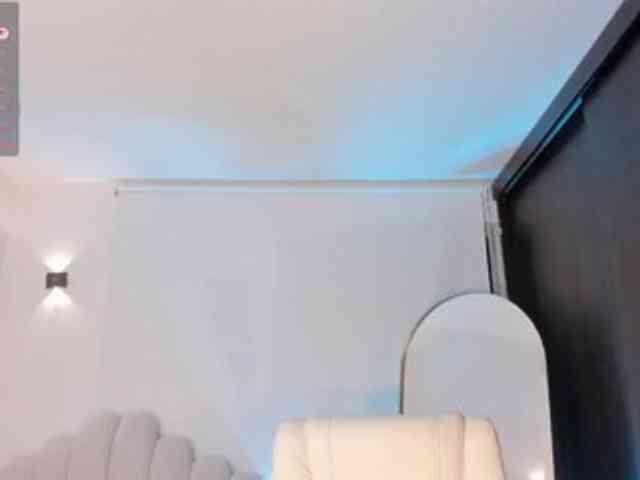 AmberLewis webcam