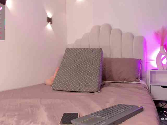 AmberLewis webcam