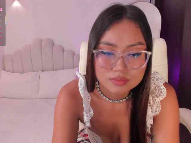 AmberLewis webcam