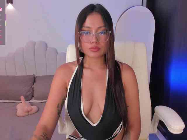 AmberLewis webcam