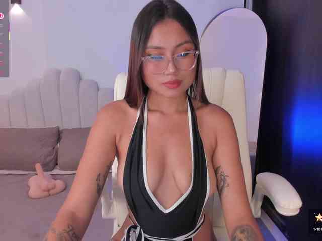 AmberLewis webcam
