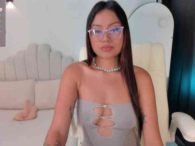 AmberLewis webcam