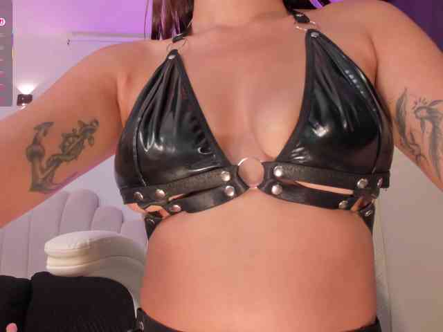 AmberLewis webcam
