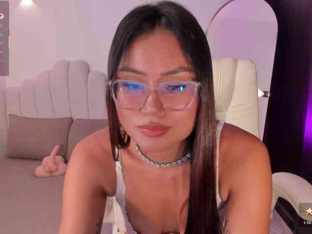 AmberLewis webcam