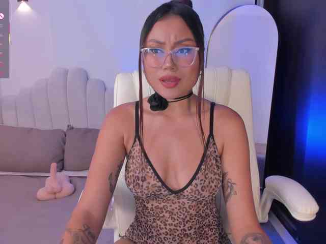 AmberLewis webcam