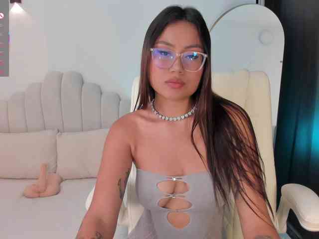 AmberLewis webcam