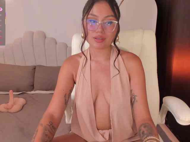 AmberLewis webcam