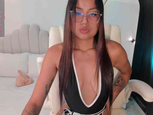 AmberLewis webcam