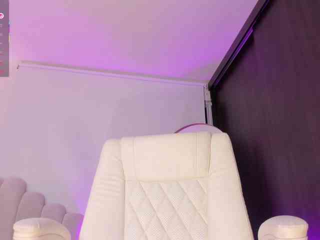 AmberLewis webcam
