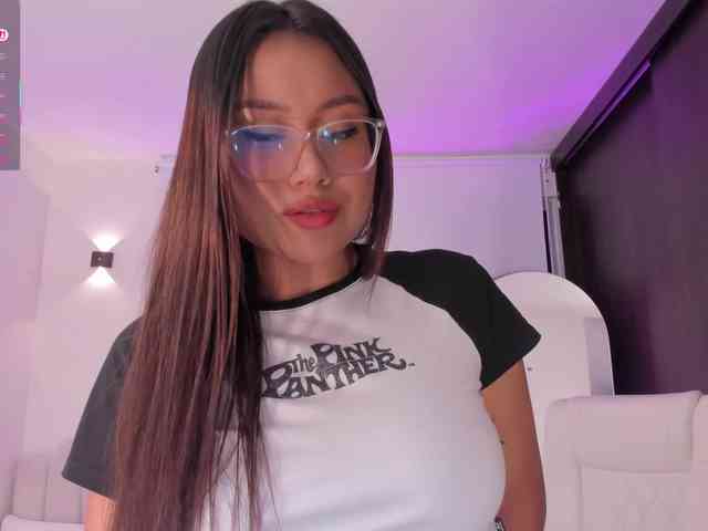 AmberLewis webcam