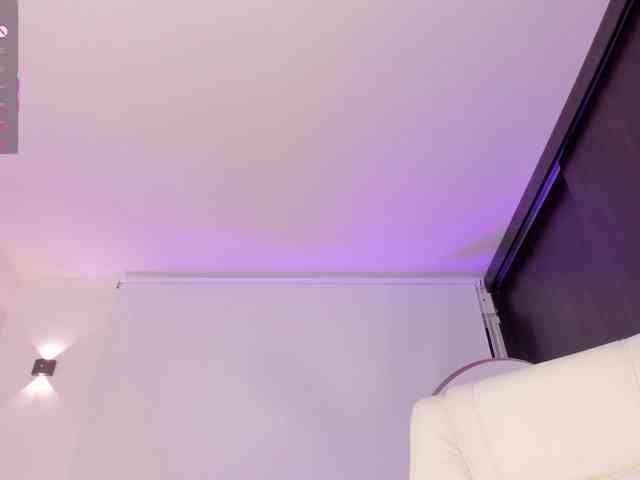 AmberLewis webcam
