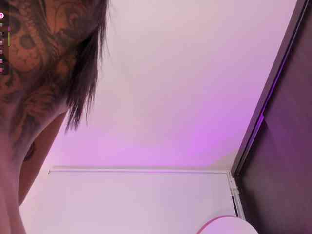 AmberLewis webcam
