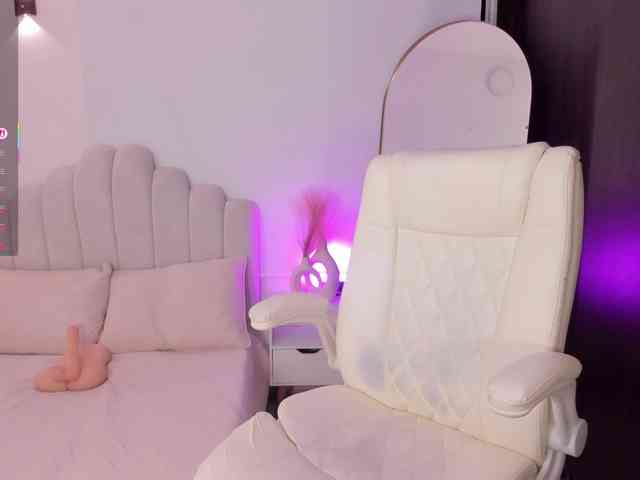 AmberLewis webcam