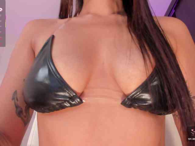 AmberLewis webcam