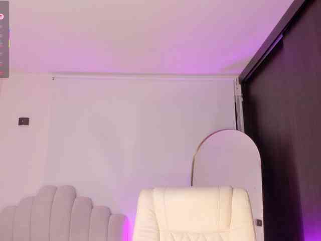 AmberLewis webcam