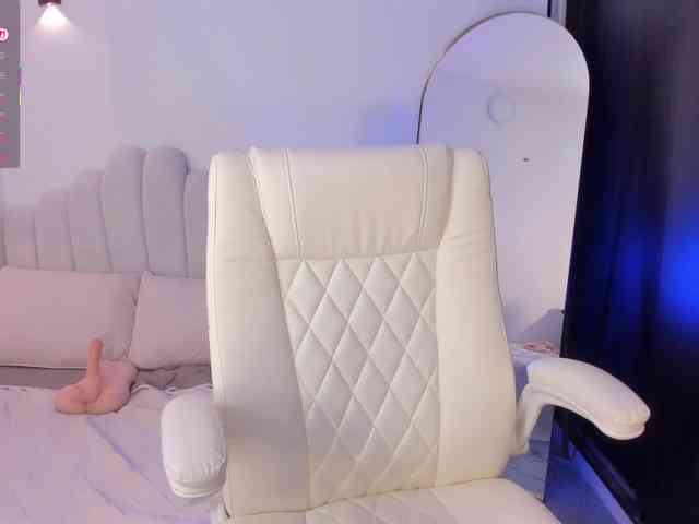 AmberLewis webcam