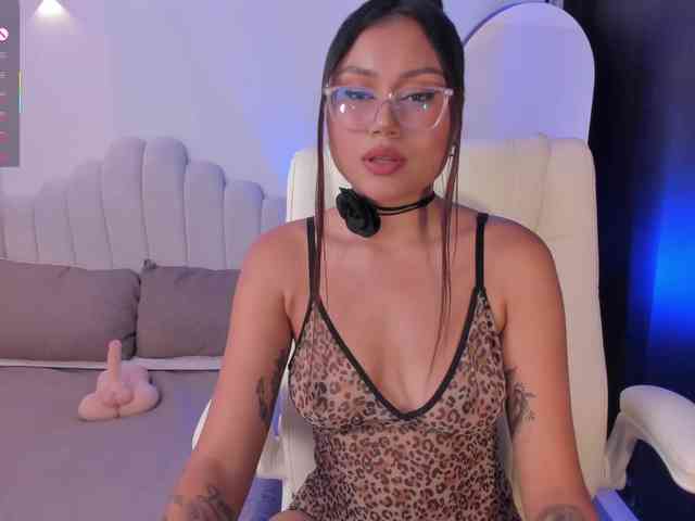 AmberLewis webcam