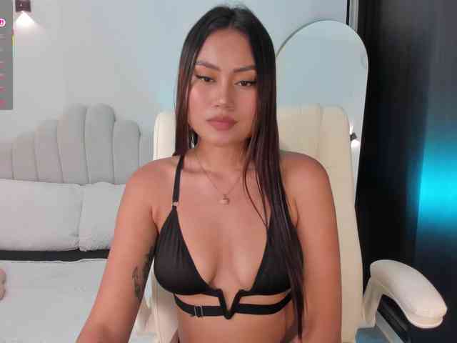 AmberLewis webcam
