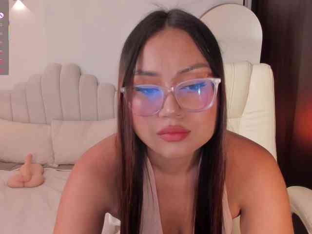 AmberLewis webcam