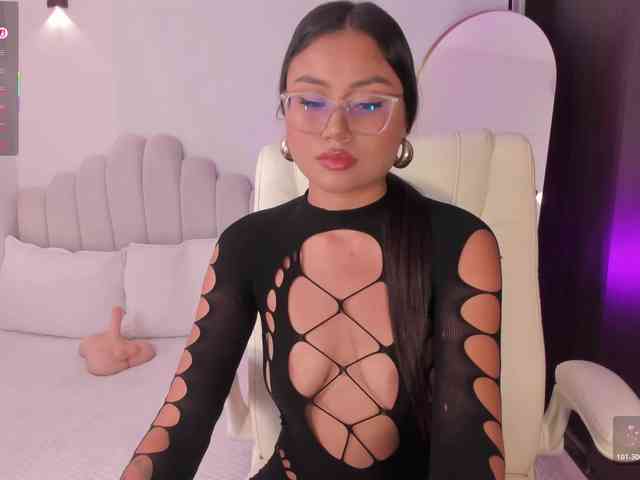 AmberLewis webcam