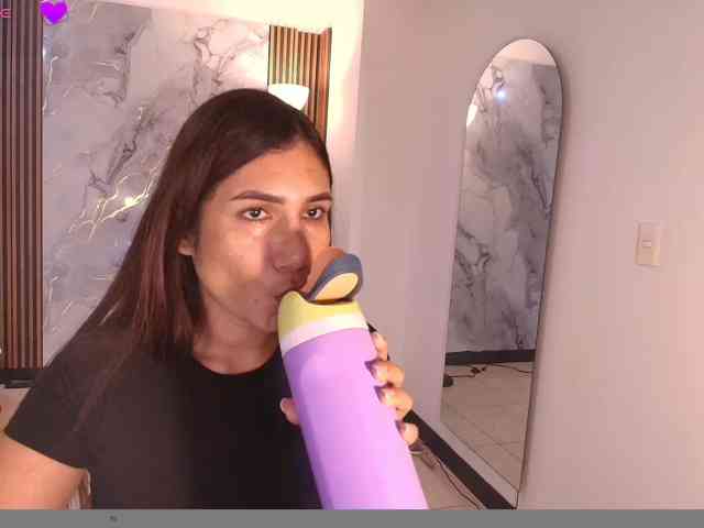 MarieJaneX webcam